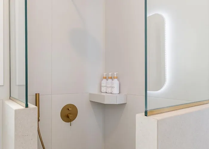 Roos Naxos * Agiassos